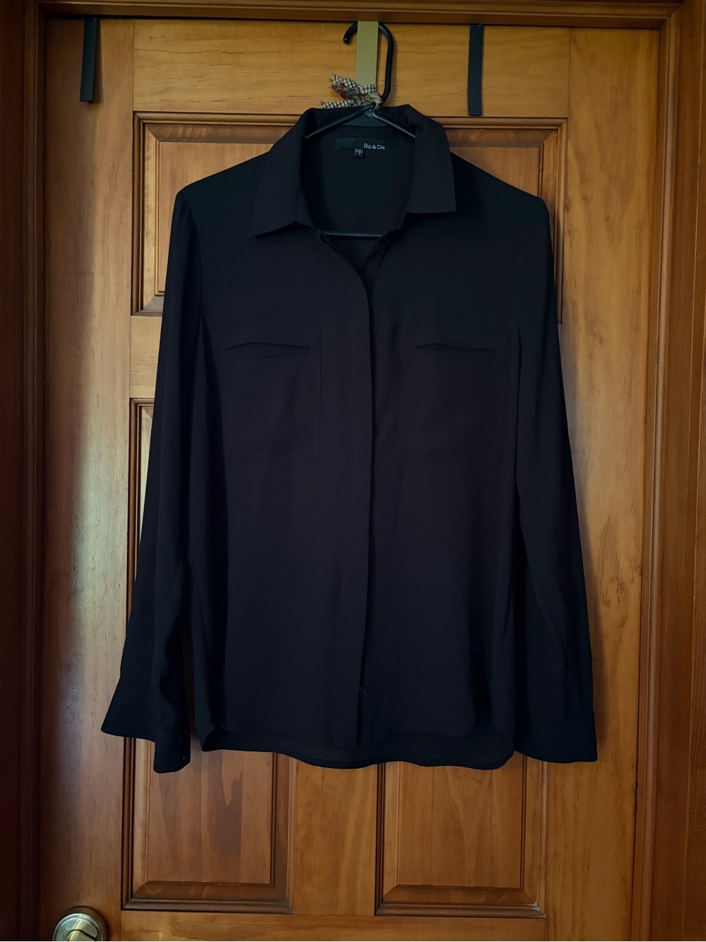 Ro & De Black Long Sleeve Button Down Utility Blouse [M]